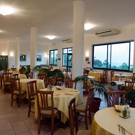 Villaggio Pineta Petto Bianco Capo Vaticano Exterior photo