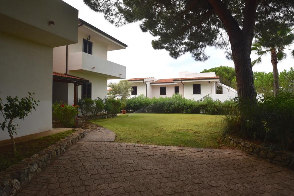 Villaggio Pineta Petto Bianco Capo Vaticano Exterior photo