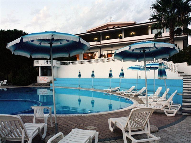 Villaggio Pineta Petto Bianco Capo Vaticano Exterior photo